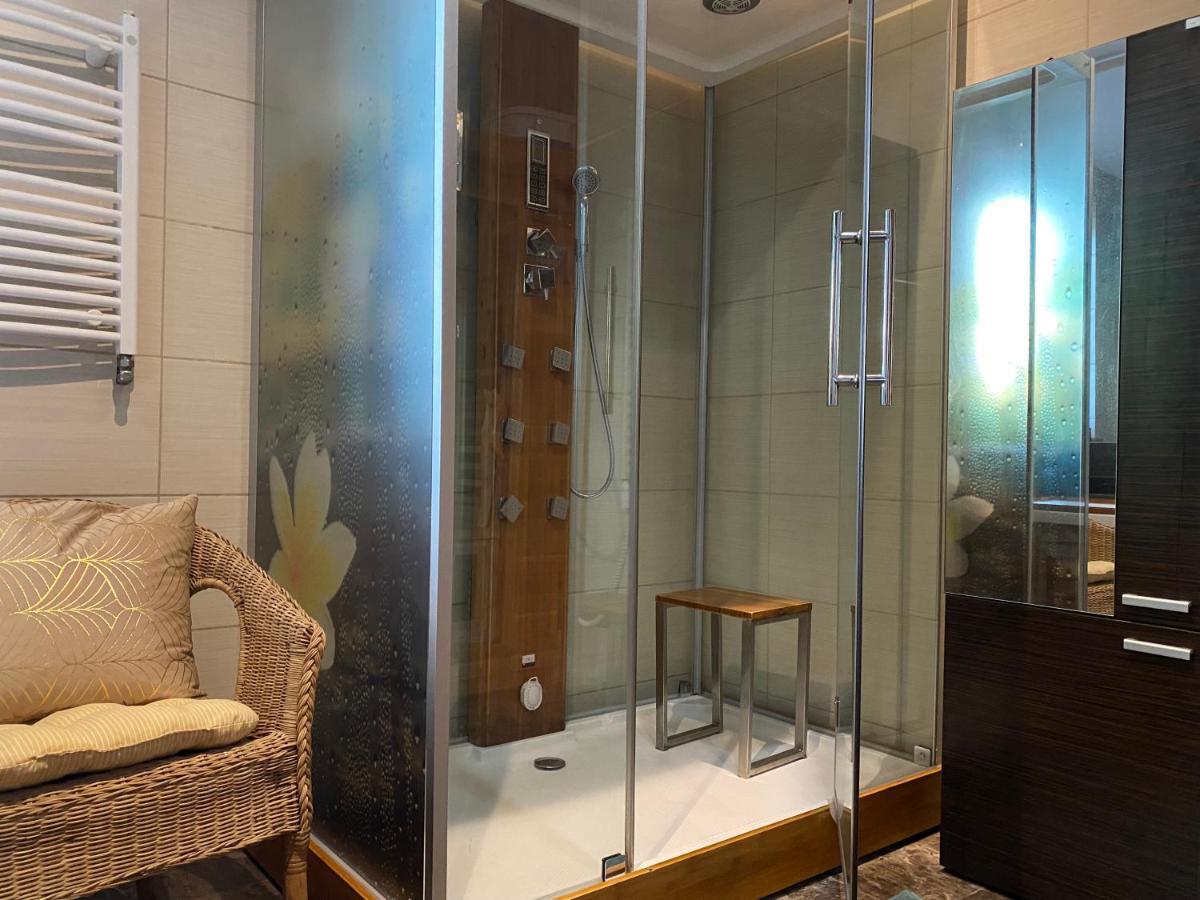 Lux Apartment - Lakefront Apartment In Kamien With Sauna & Hot Tub Only 30 Minutes From Gdansk And Gdynia Exterior foto